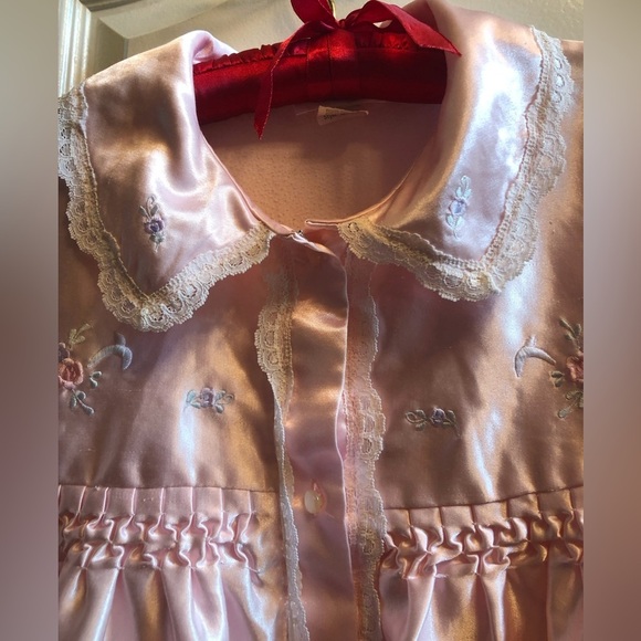 Vintage Nightgown from Barbizon in S/P Pink - Picture 2 of 6